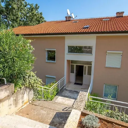 Rona Smokva 3 Apartament *