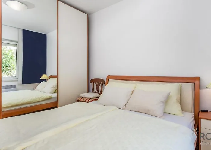 Rona Smokva 3 * オパティヤ